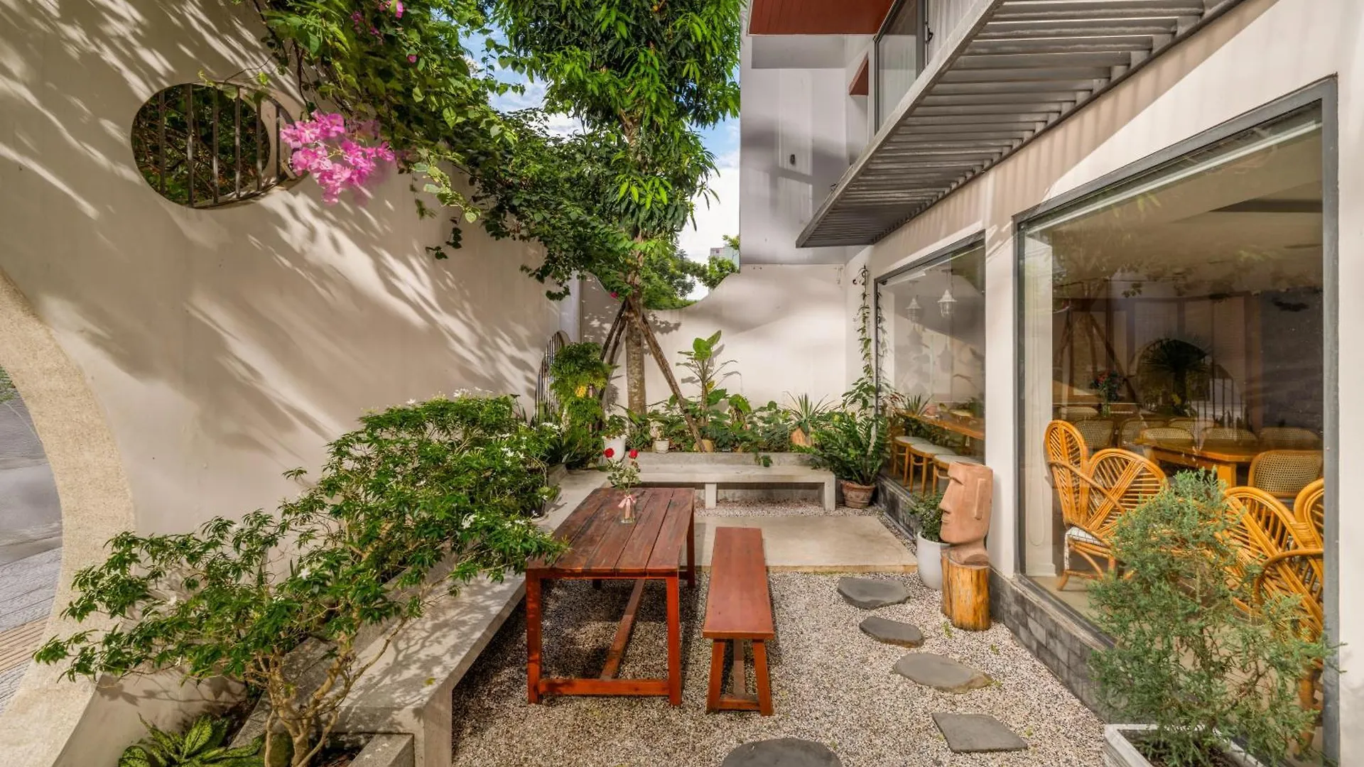 Ξενοδοχείο με διαμερίσματα Sanayen Villa & Residences - Pool And Close Beach Ντα Νανγκ